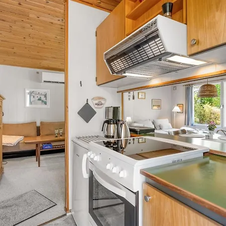 Ascen - 250m From The Sea By Interhome *